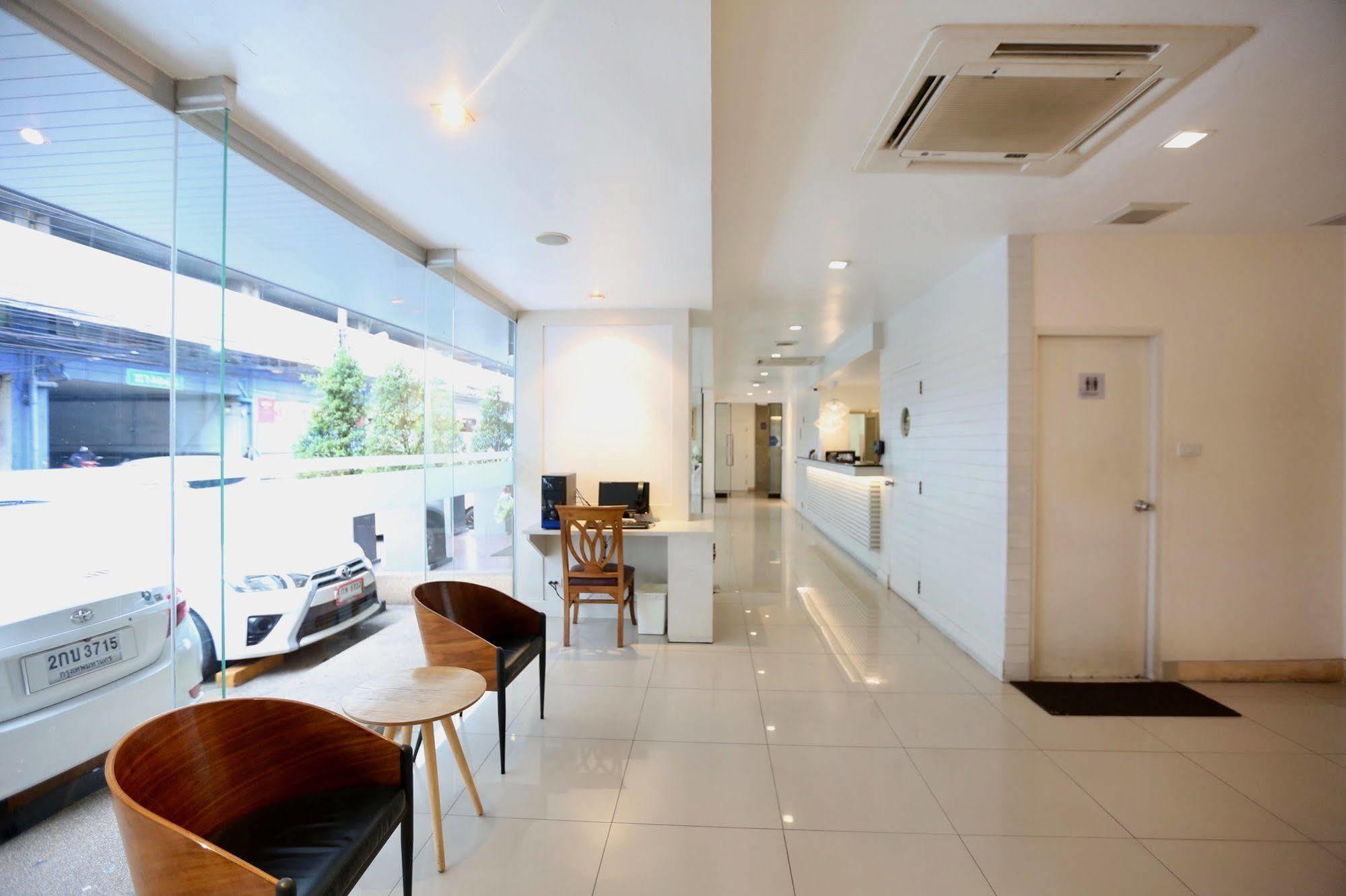 Synsiri 3 Ladprao 83 Apartamento